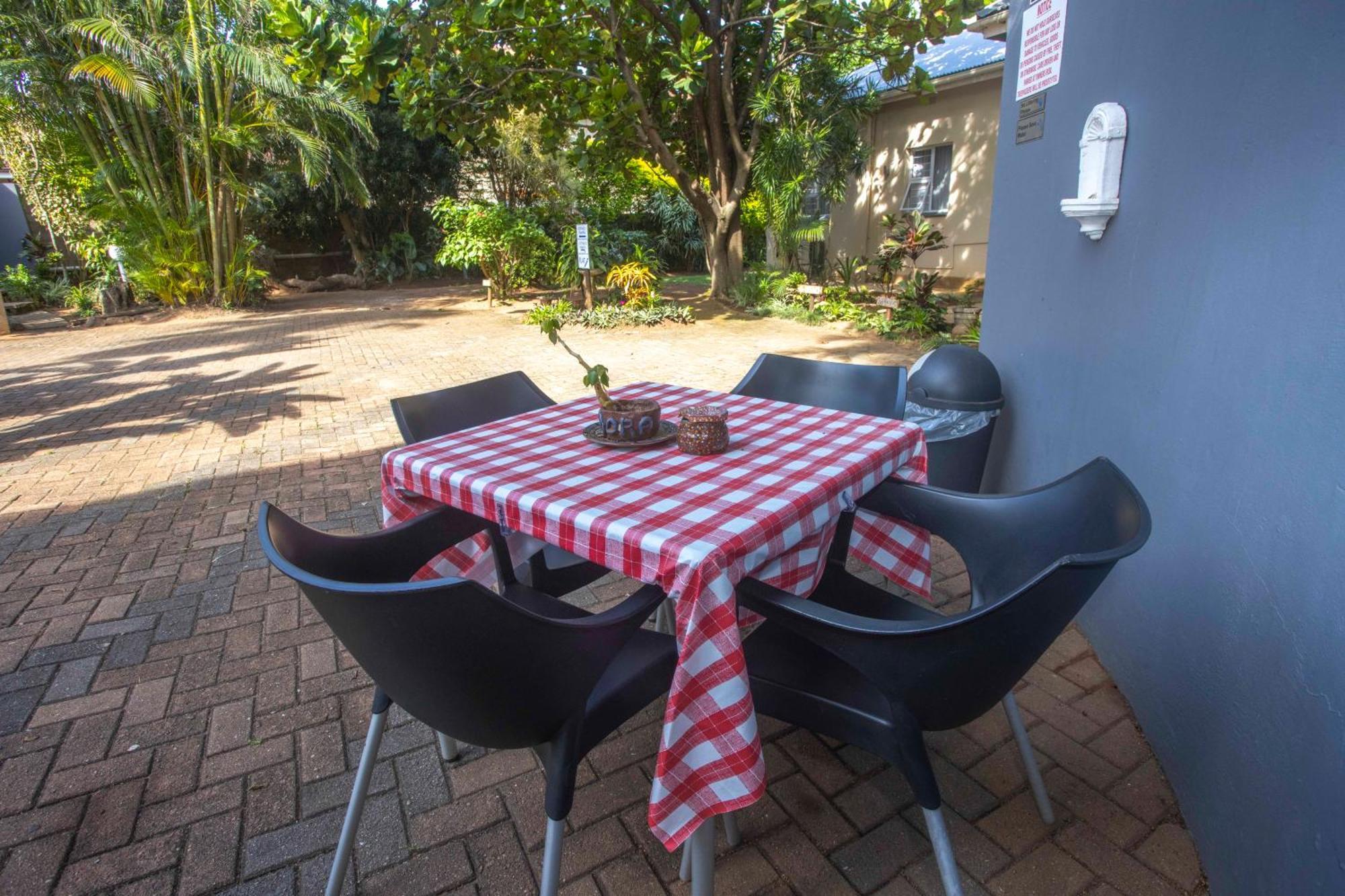 23 Ambleside Holiday Retreat By The Sea Port Shepstone Extérieur photo